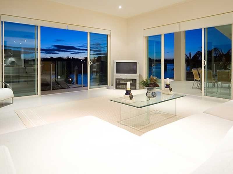 Sovereign Islands QLD 4216